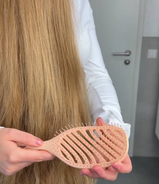 After using AUREQ rosemary hair oil, there is no hair loss